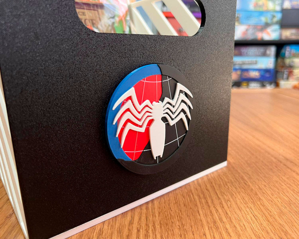 cajas comics grapas aracnidos ucm marvel almacenaje spiderman venom iman