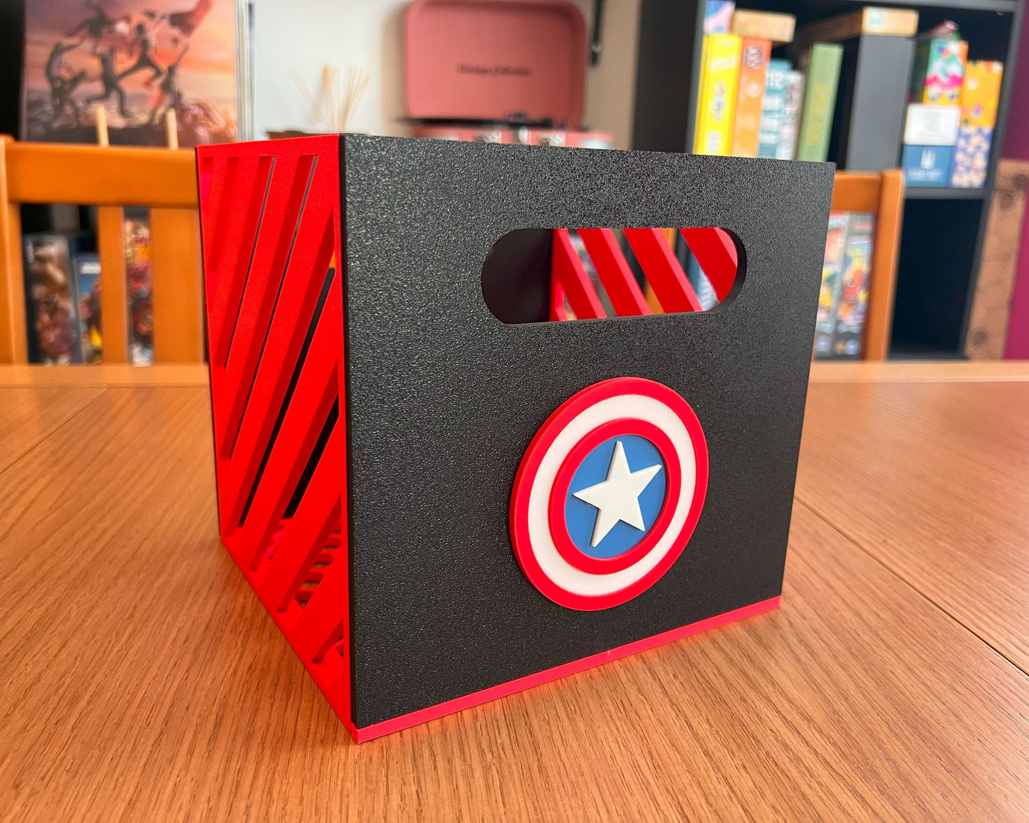 cajas comics marvel superheroes impresion 3D vengadores almacenaje logos intercambiables imantados capitan america